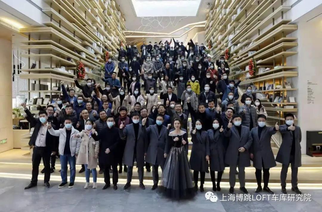 龙岩全国一百多人在华侨城汉口道6号参观研讨LOFT专利车库技术！